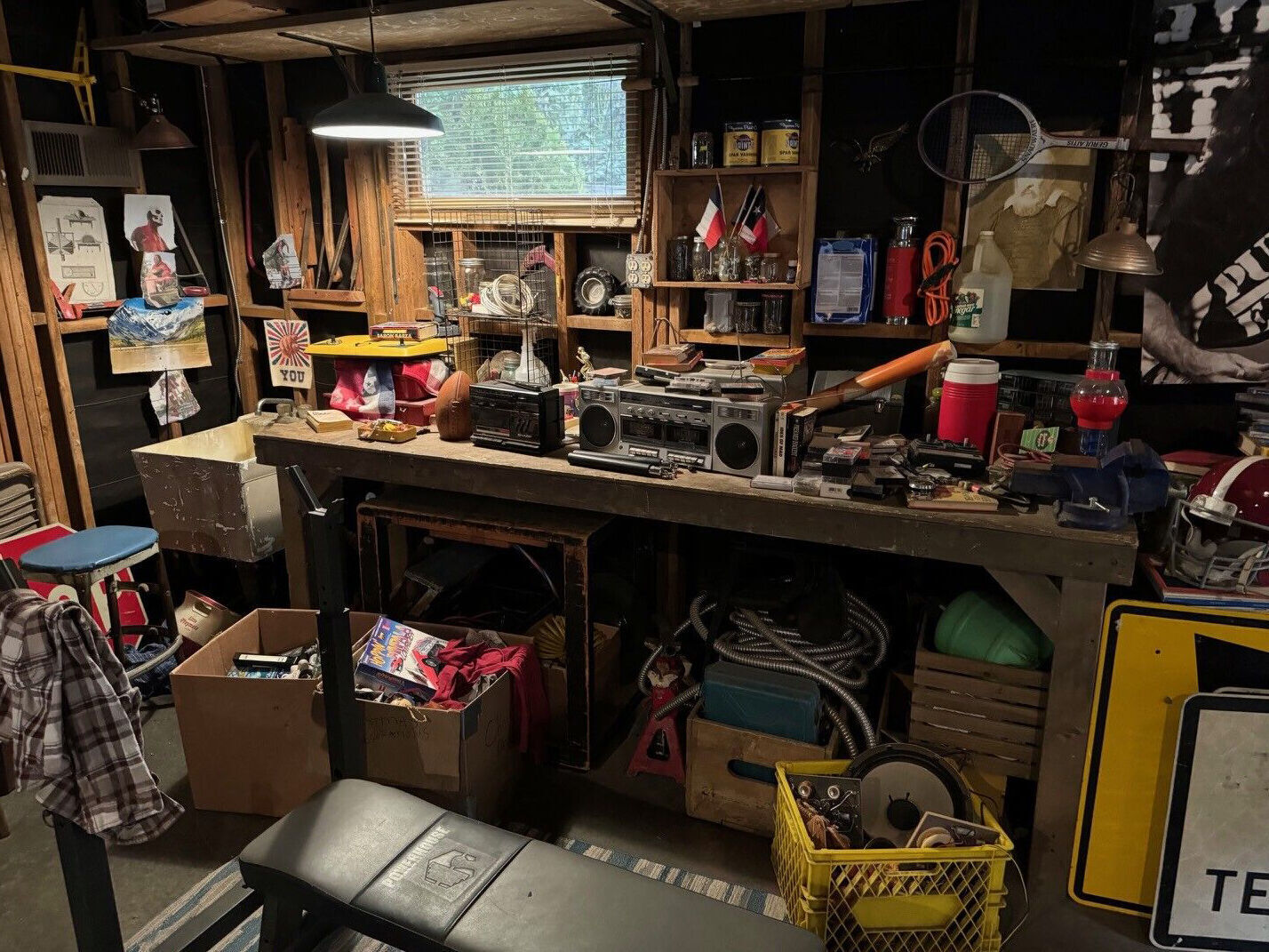 Young Sheldon - Garage